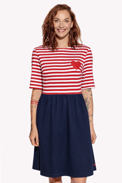 Casual elegance with a heart detail